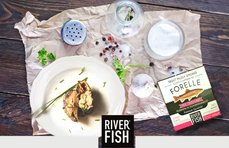 Last Catch 2016 vintage smoked trout plated with spices River Fish Forelle premium canned fish